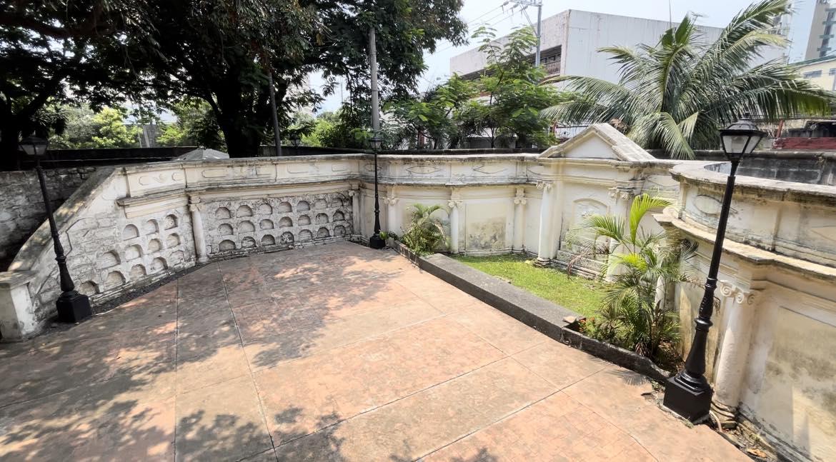 Paco Park Enclosed Gardens (Osorio 1,2, and 3)